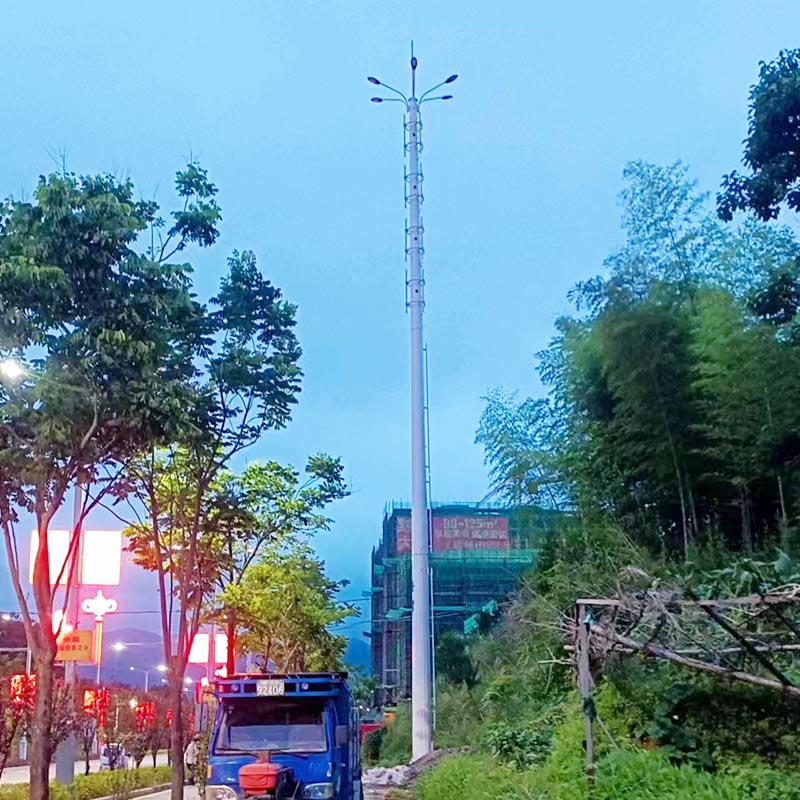 Menara Pohon Kamuflase